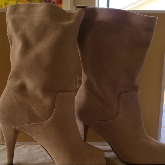 Michael Michael Kors Elaine Open Toe Boot Women's Boots, Suede. Size 10 - Picture 3 of 5